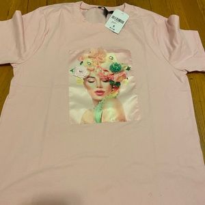 Pink graphic girly t-shirt